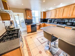 KITCHEN- click for photo gallery